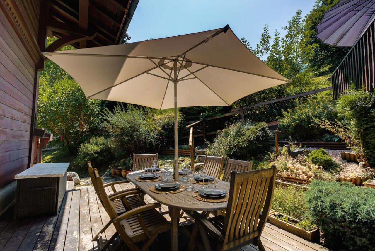 Chalet Blackbushe - Traditional Chalet - Alpes Travel - Sleeps 4-6 Les Houches Exterior foto